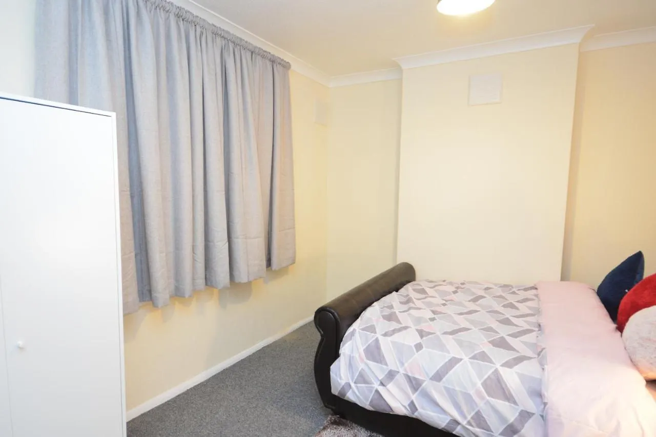 Beautiful Two Bedroom Apt Near London O2 Arena 0*,  United Kingdom