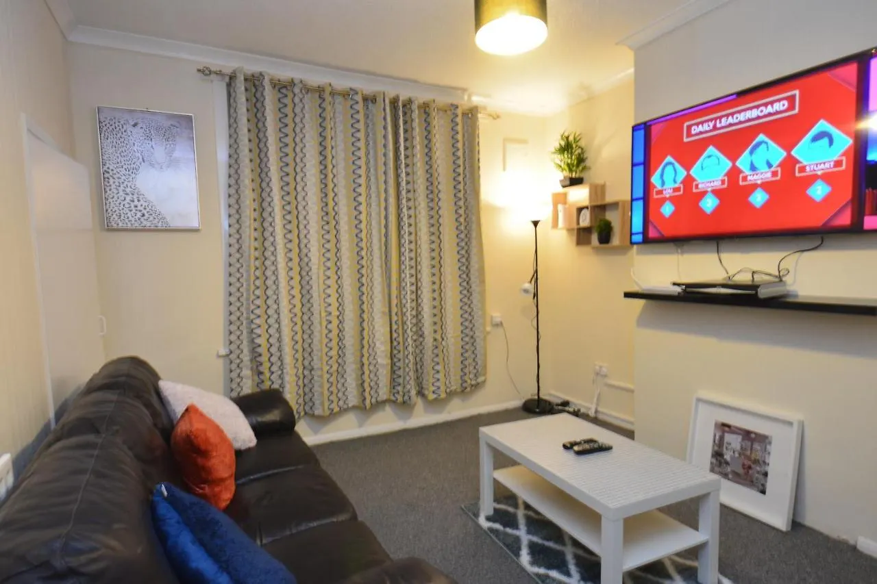 Beautiful Two Bedroom Apt Near London O2 Arena